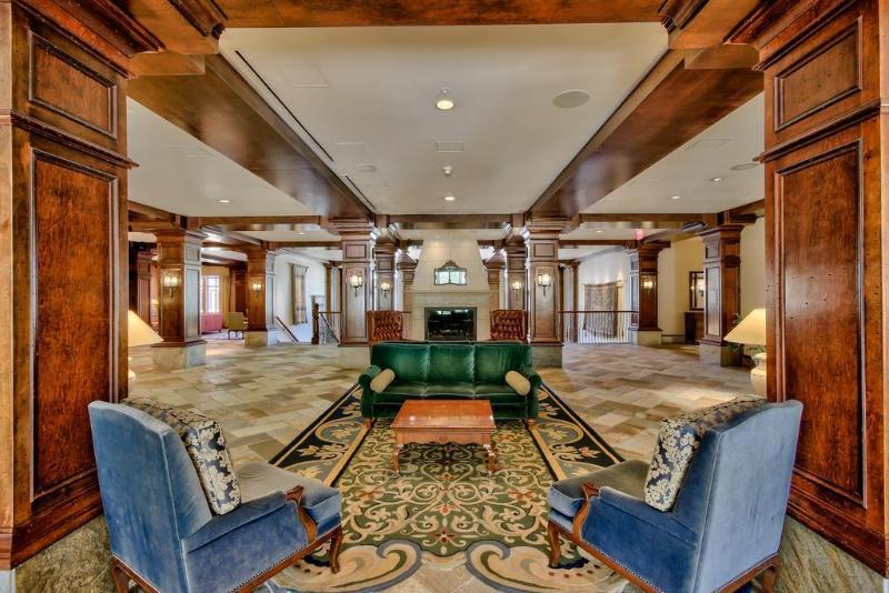 Sun Peaks Grand Hotel & Conference Centre Екстер'єр фото